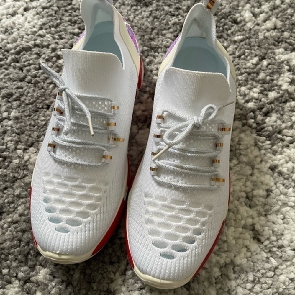 White and Red Sneakers with sparkles - Picture 2 of 7